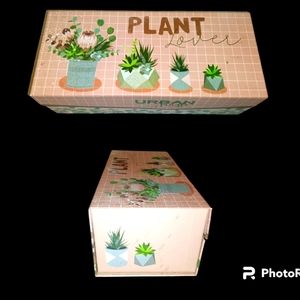 "Plant Lover" plant or storage box